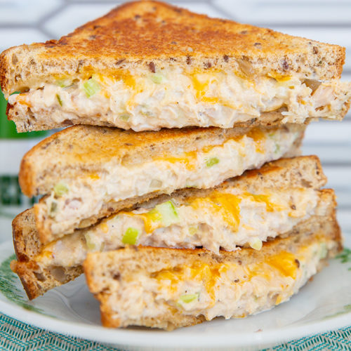 Order Grilled Tuna Melt food online from Lazy Daisy Cafe store, Santa Monica on bringmethat.com