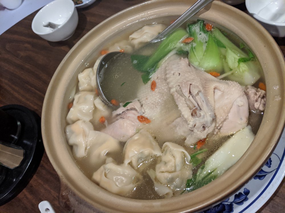 Order 205. Chicken & Won Ton Casserole food online from Little Shanghai Restaurant store, San Mateo on bringmethat.com