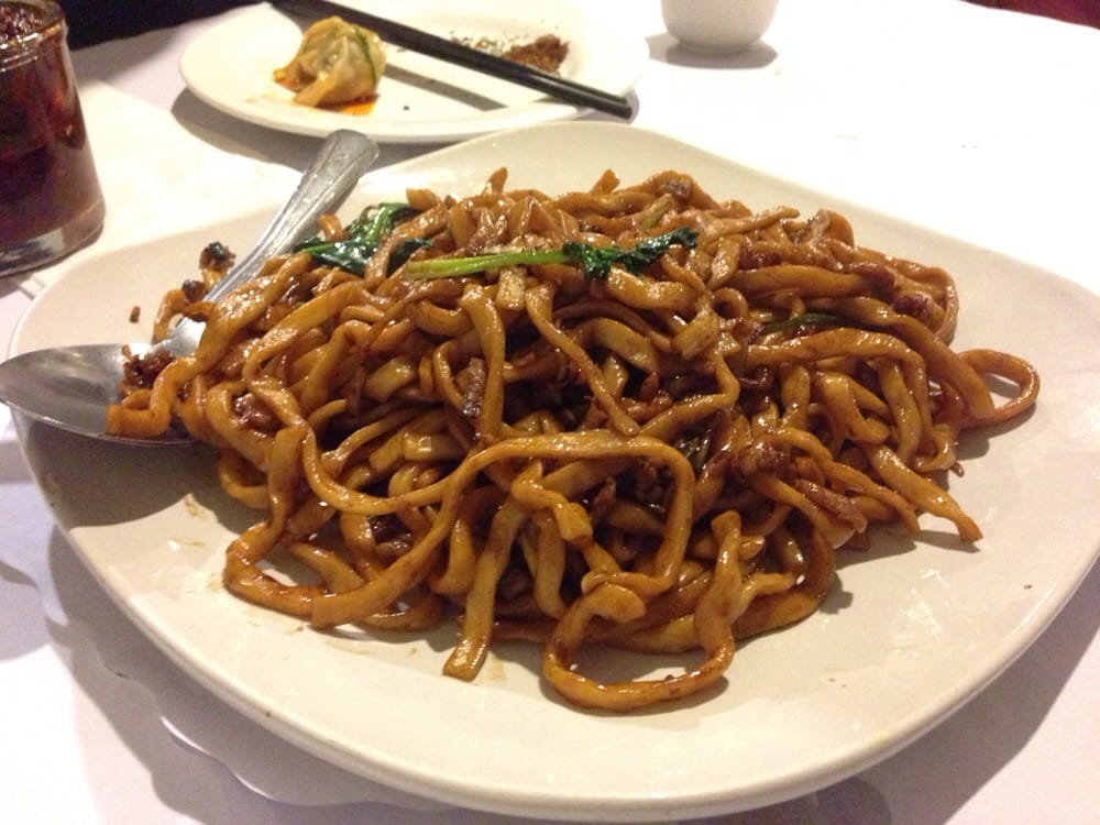 Order 810. Chow Mein with Chicken, Beef or Pork food online from Little Shanghai Restaurant store, San Mateo on bringmethat.com