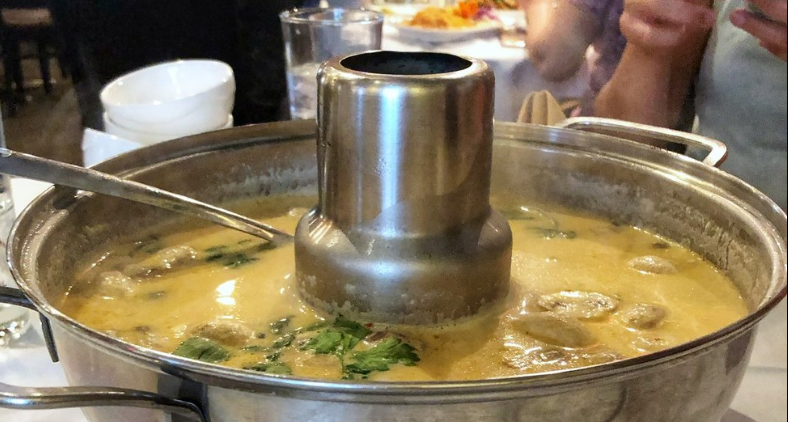 Order 10. Tom Kha Gai - Chicken - Coconut Soup food online from New Krung Thai store, San Jose on bringmethat.com