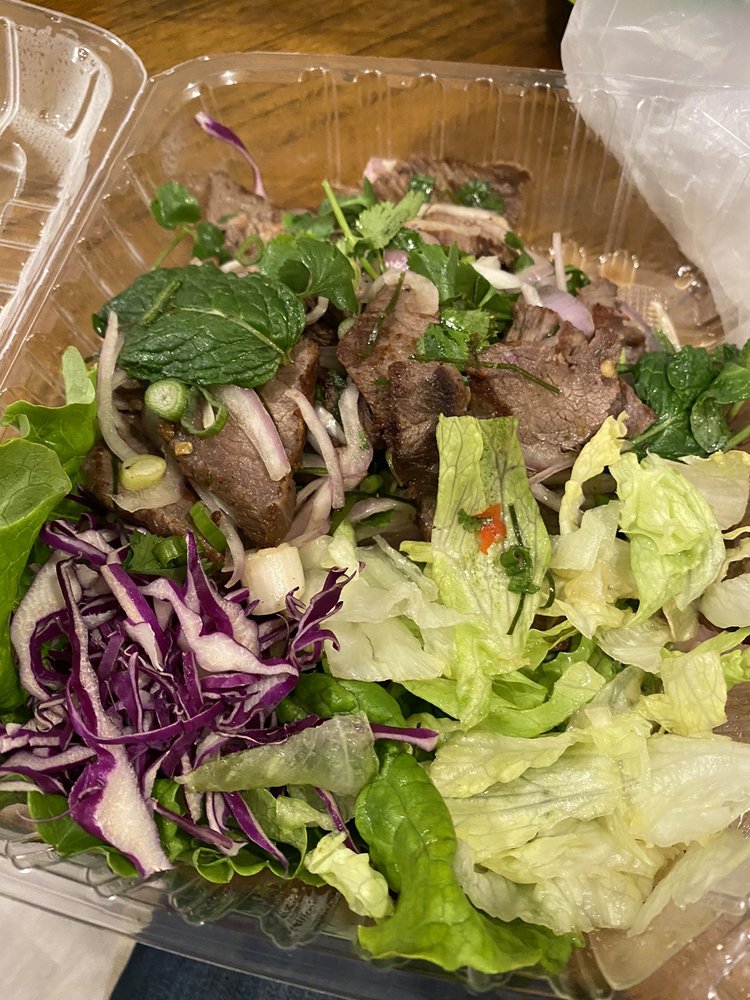 Order 27. Yum Neua - Thai Beef Salad (Fresh Chili) food online from New Krung Thai store, San Jose on bringmethat.com