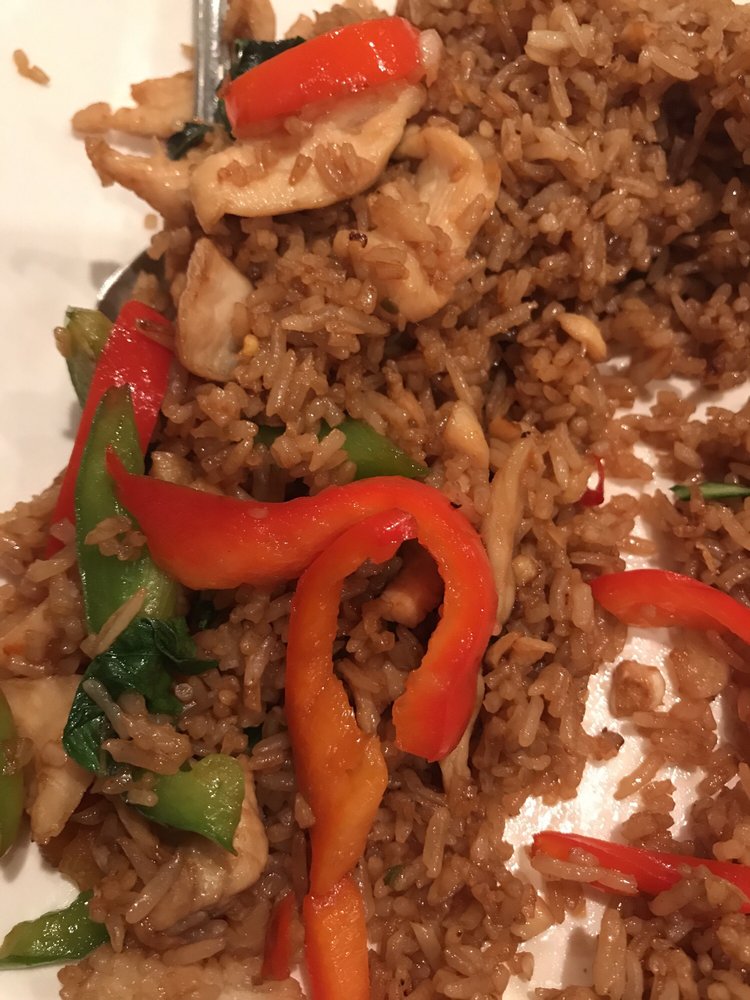Order 35. Kao Pad Gra Praw - Chili ­‐ Garlic ­‐ Basil ­‐ Meat Fried Rice food online from New Krung Thai store, San Jose on bringmethat.com