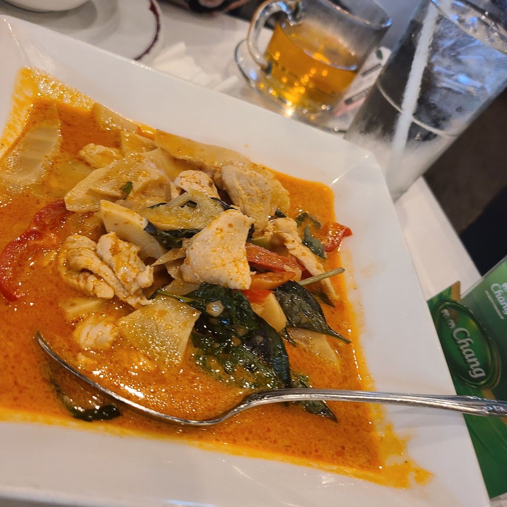 Order 96. Gaeng Dang - Red Curry food online from New Krung Thai store, San Jose on bringmethat.com