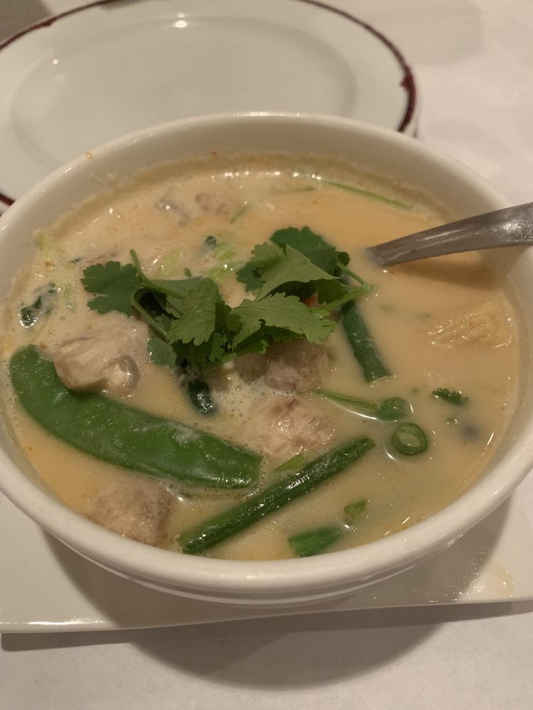 Order 108. Tom Kha Pak - Veg. Coconut Milk Soup food online from New Krung Thai store, San Jose on bringmethat.com
