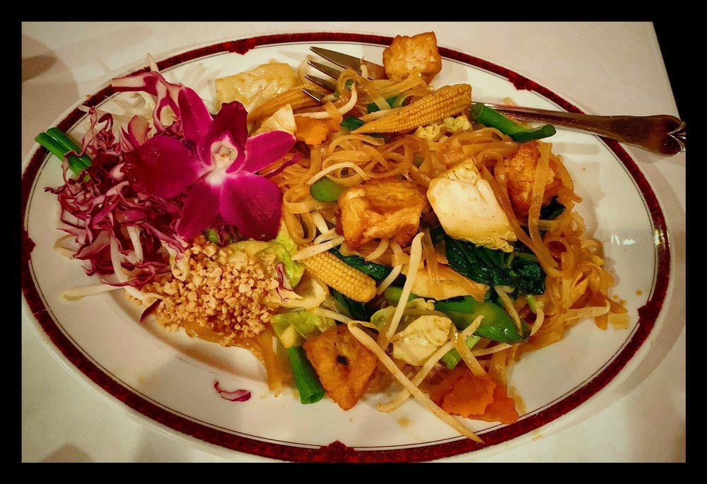 Order 118. Pad Thai Jae - Vegetarian Pad Thai food online from New Krung Thai store, San Jose on bringmethat.com