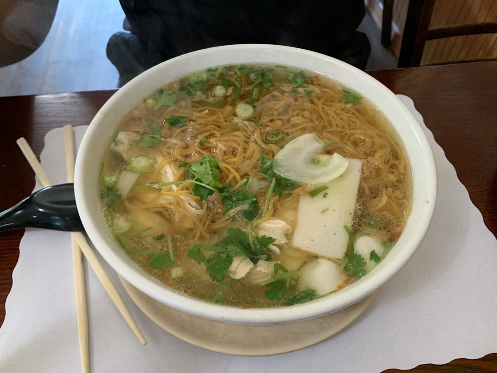 Order 26. Seafood Noodle Soup food online from Saigon City Restaurant store, San Mateo on bringmethat.com