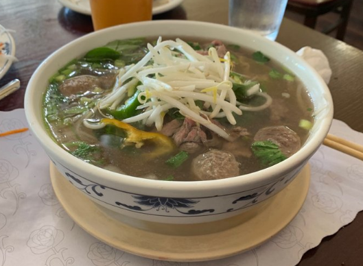 Order 35. Beef Balls Noodle Soup food online from Saigon City Restaurant store, San Mateo on bringmethat.com