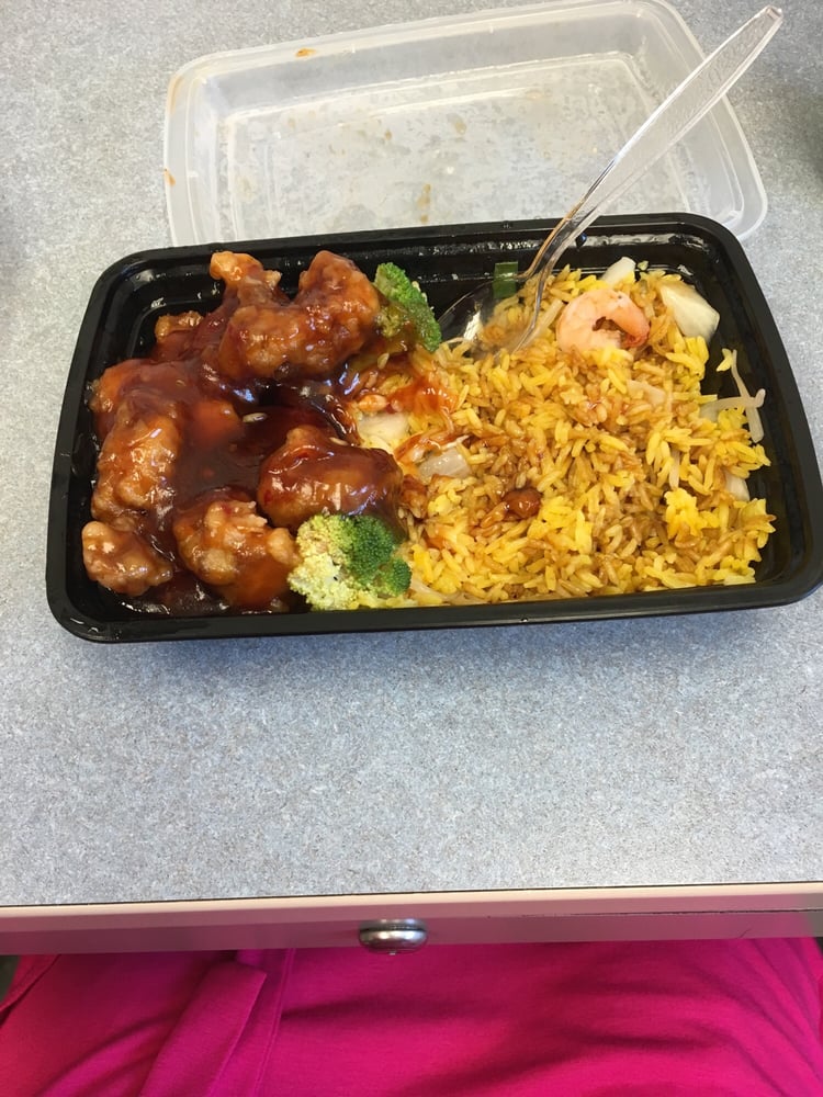 Order S3. General Tso's Chicken food online from Panda store, Philadelphia on bringmethat.com