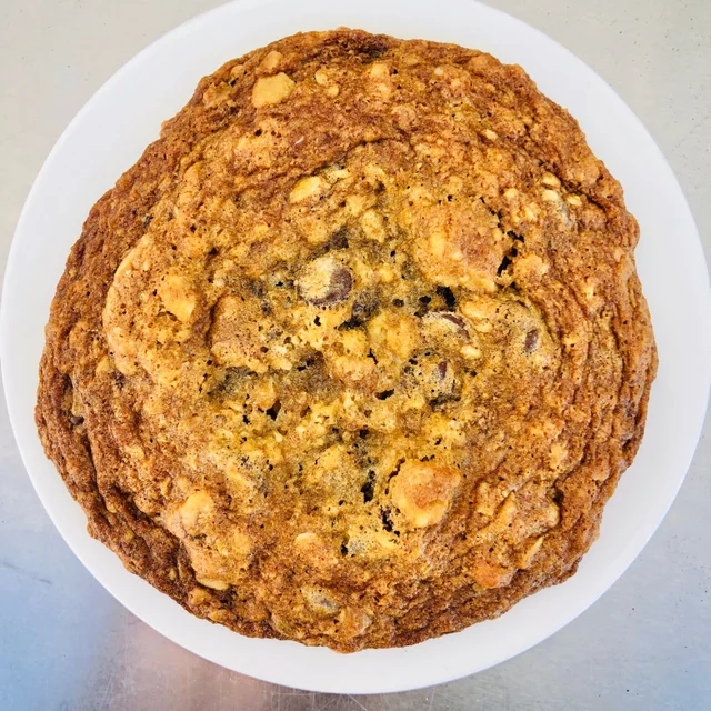 Order Cookie Of The Day food online from Joan's on Third store, Los Angeles on bringmethat.com