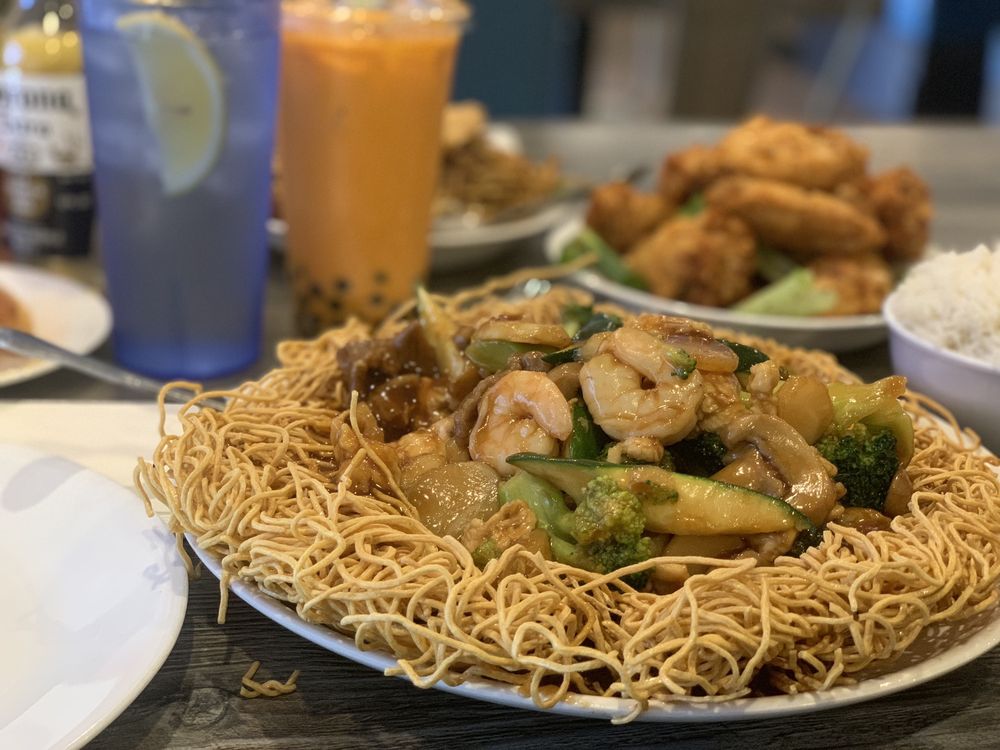 Order SALTED PEPPER CHICKEN WINGS food online from Royal Mandarin Restaurant store, National City on bringmethat.com