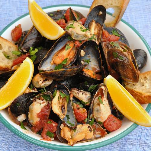 Order Zuppa di Vongole o Cozze food online from Arturo's Ristorante store, Boca Raton on bringmethat.com