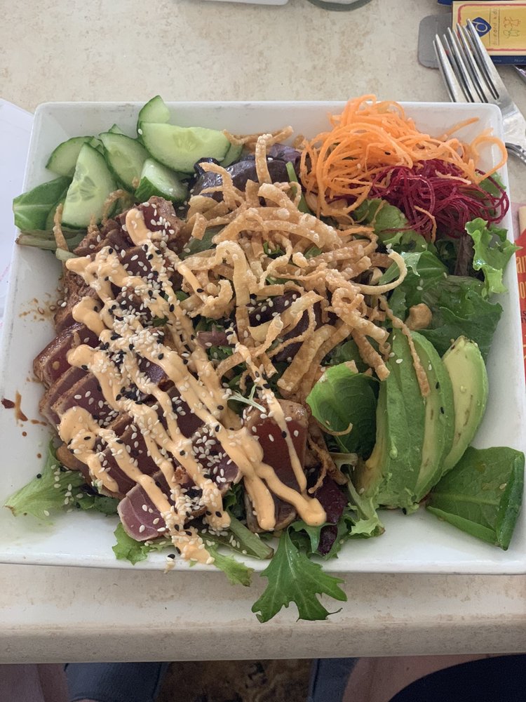 Order Tossed Caesar Salad food online from Guppy's On the Beach store, Indian Rocks Beach on bringmethat.com