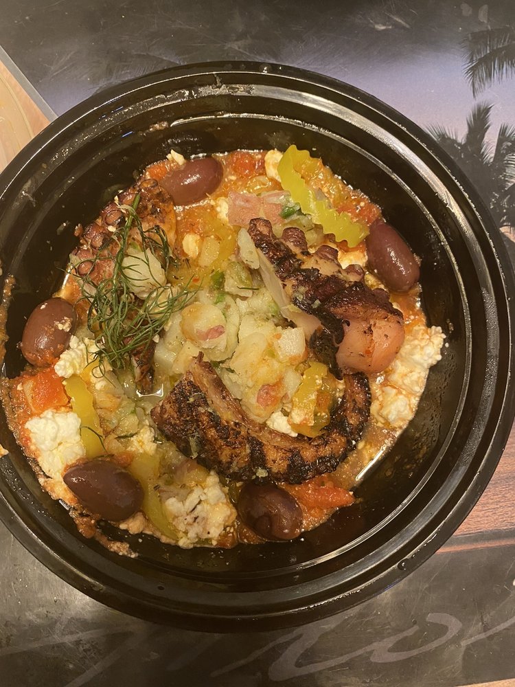 Order Garlic Potato Salad food online from Guppy's On the Beach store, Indian Rocks Beach on bringmethat.com