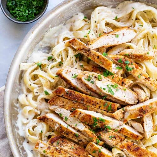Order Chicken Alfredo food online from Panama Hatties store, St. Augustine on bringmethat.com