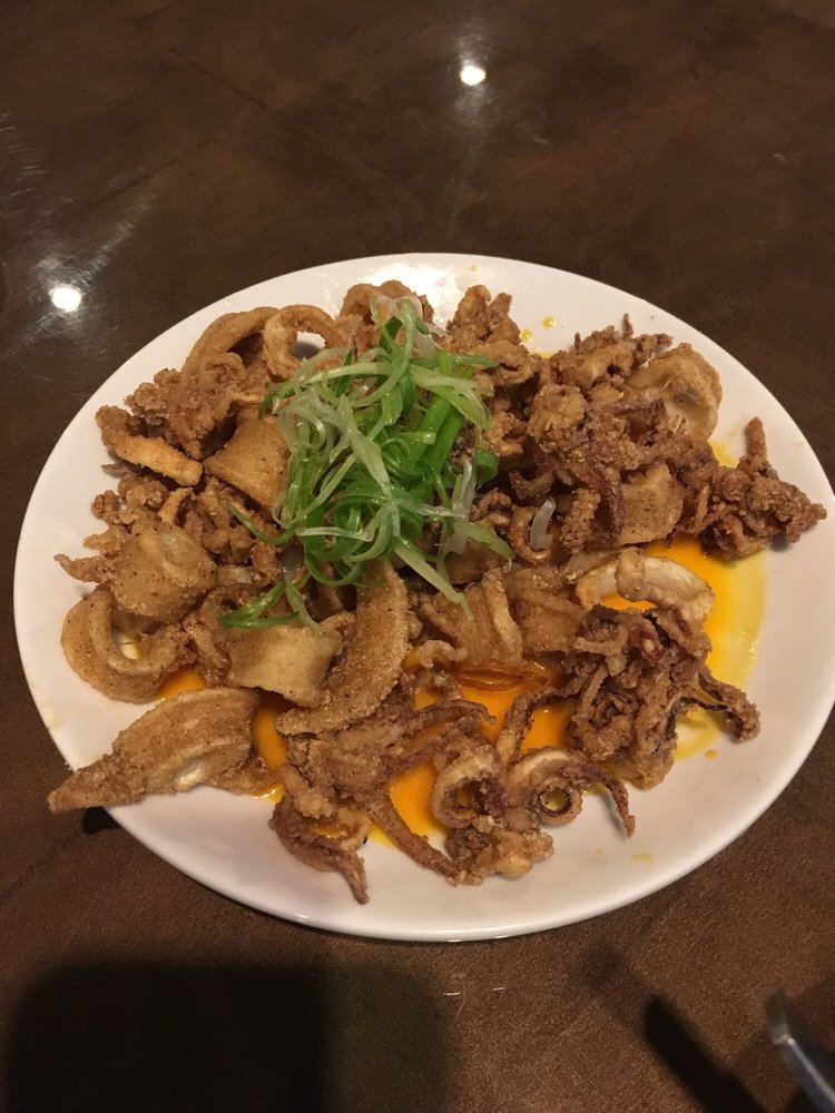 Order Crispy Calamari (Mild Spicy) food online from Lan Pan-Asian Cafe store, Miami on bringmethat.com