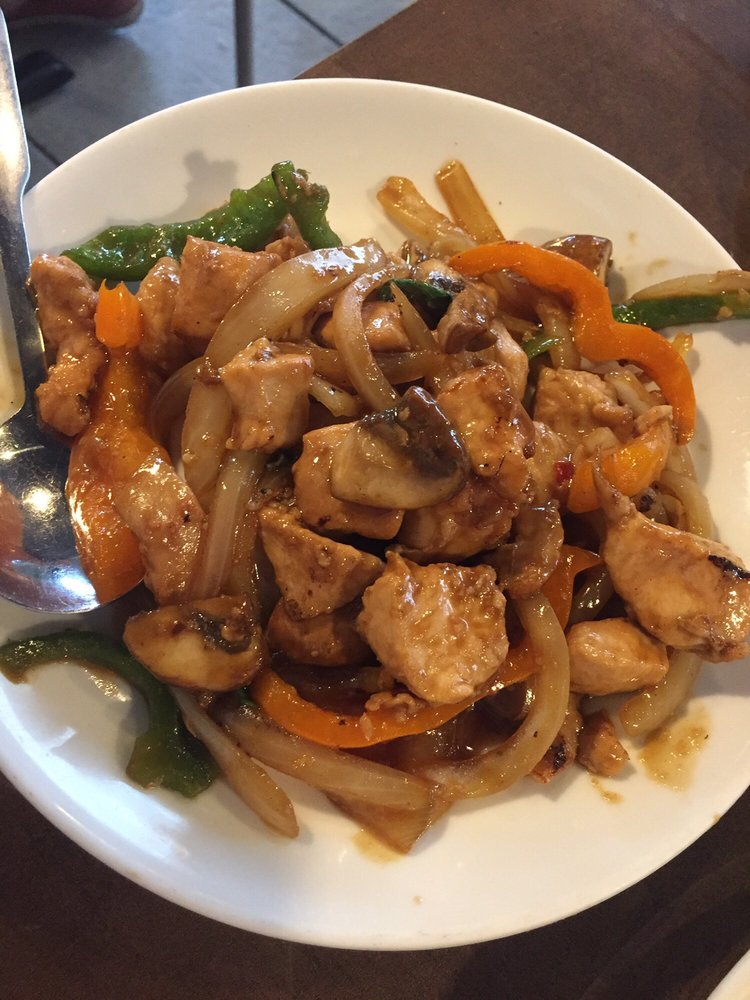 Order Thai Basil Chicken food online from Lan Pan-Asian Cafe store, Miami on bringmethat.com