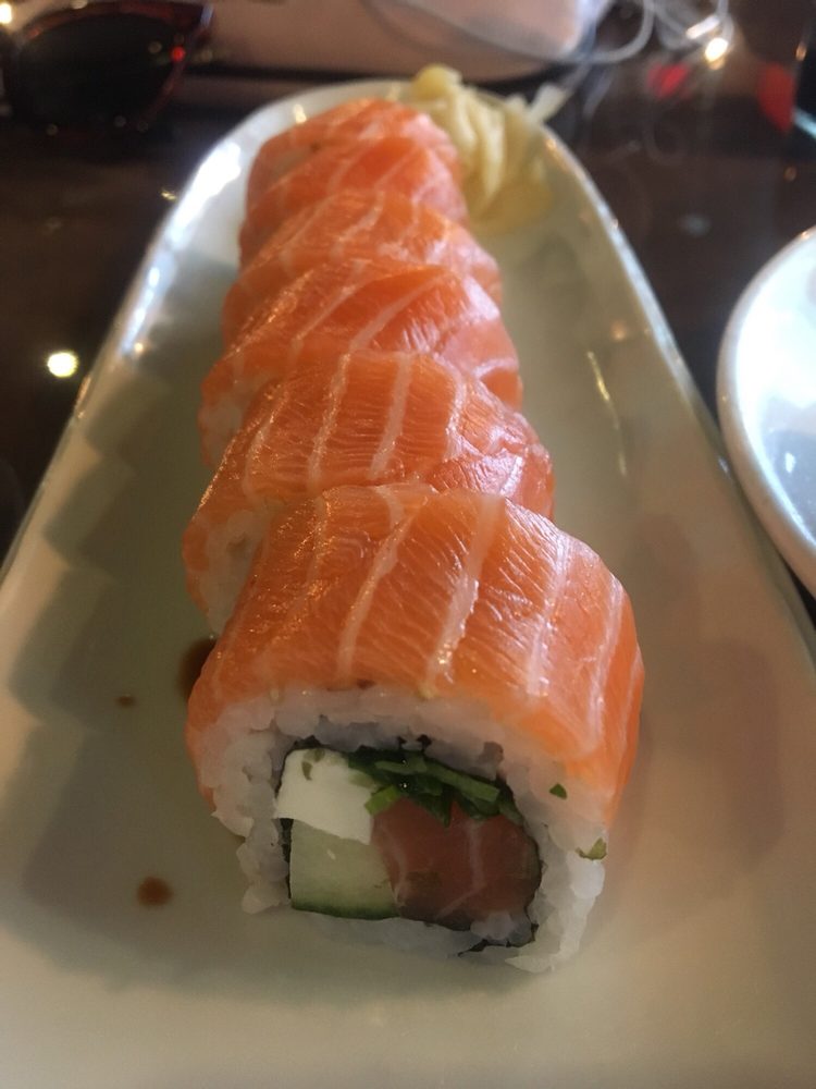 Order Deluxe Bagel Roll food online from Lan Pan-Asian Cafe store, Miami on bringmethat.com