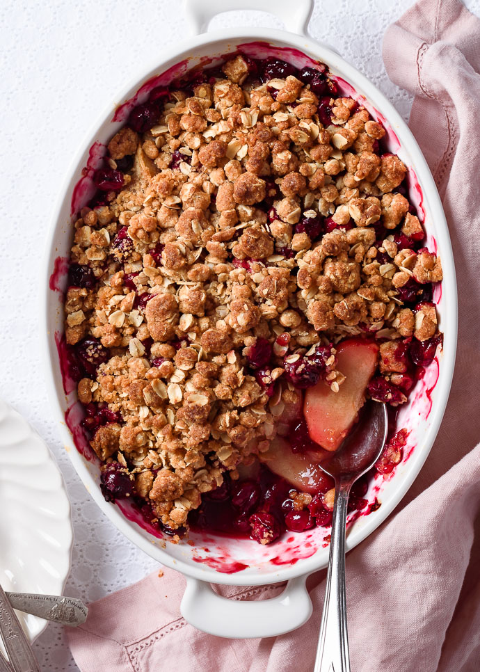 Order Apple-cranberry Crumble food online from Essensia Restaurant & Lounge store, Miami Beach on bringmethat.com