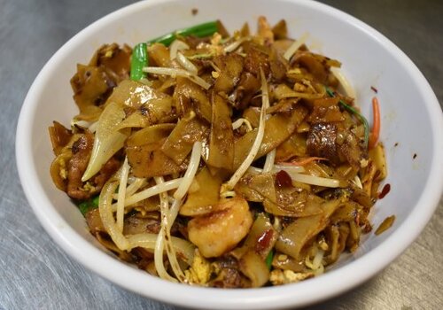 Order House Special Chow Fun (Quart) food online from Chen's Garden store, Cape May on bringmethat.com
