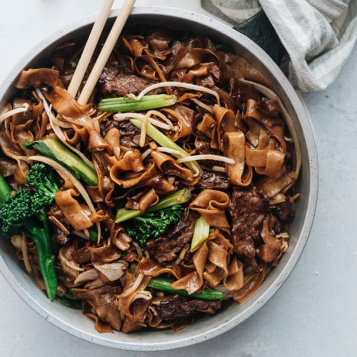Order Beef Chow Fun (Quart) food online from Chen's Garden store, Cape May on bringmethat.com