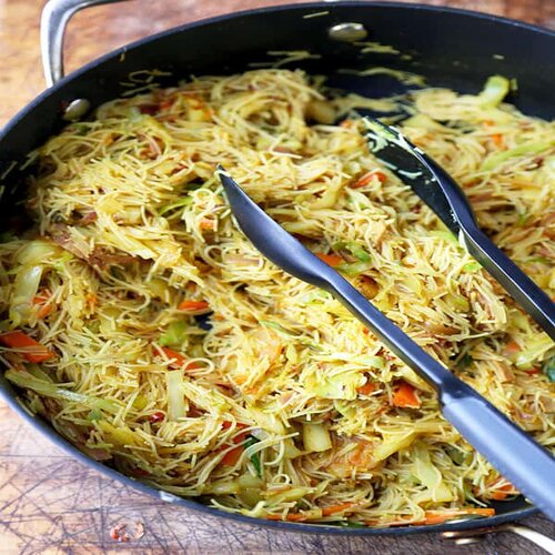 Order House Special Chow Mei Fun (Quart) food online from Chen's Garden store, Cape May on bringmethat.com