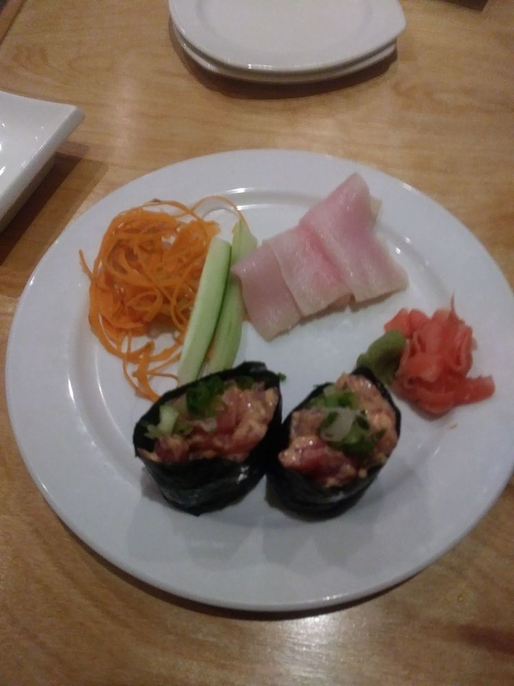 Order Yellowtail food online from Gosh Asian Bistro and Sushi store, Lakeland on bringmethat.com