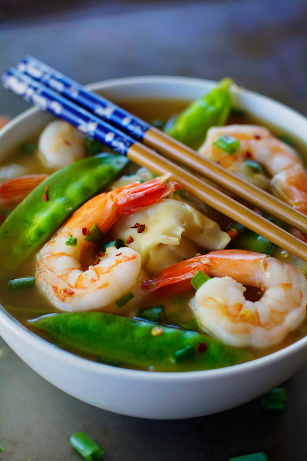 Order Shrimp Wonton Soup food online from King's Chef store, Belmar on bringmethat.com