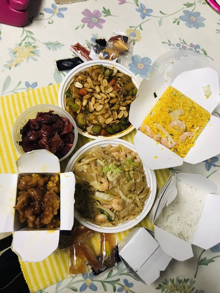 Order 68. Kung Pao Chicken food online from Number One Chinese Restaurant store, Weehawken on bringmethat.com