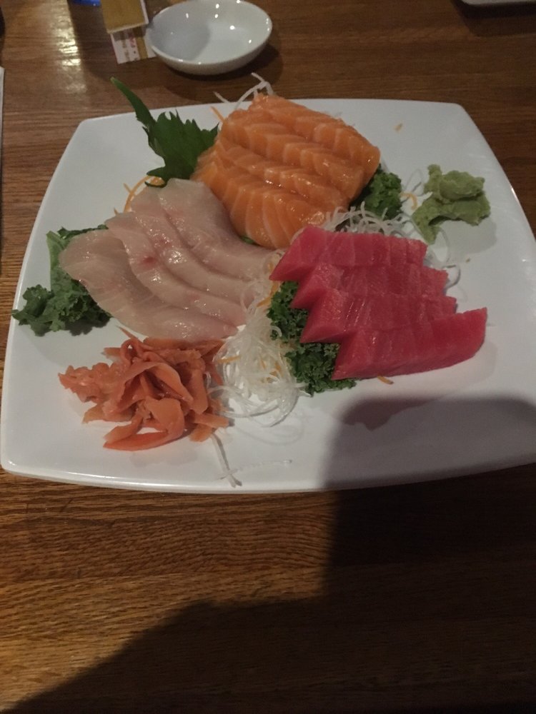 Order Sashimi Dinner B food online from Sakura Japanese Restaurant store, Indianapolis on bringmethat.com