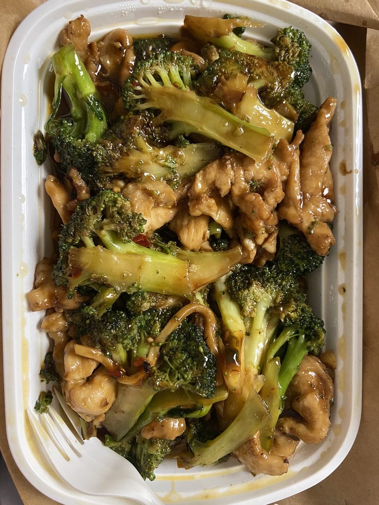 Order Chicken With Broccoli food online from China Food store, Baton Rouge on bringmethat.com