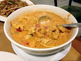 Order Thai House Curry (Lunch) food online from Thai House Restaurant store, Marquette on bringmethat.com