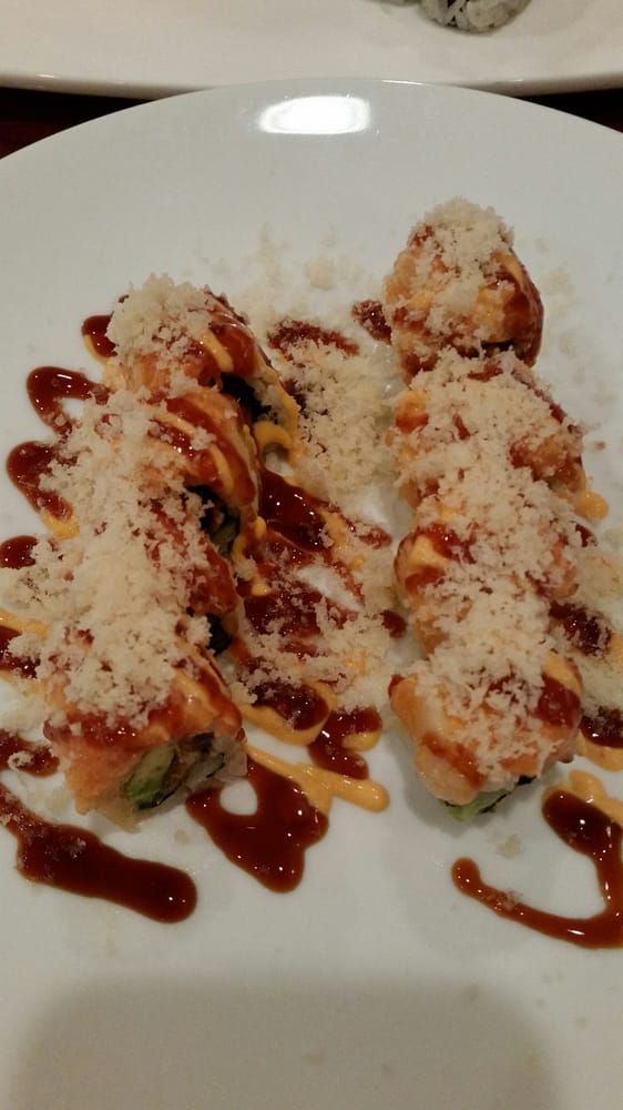 Order Eel Avocado Roll food online from Dragon Chef store, Culpeper on bringmethat.com