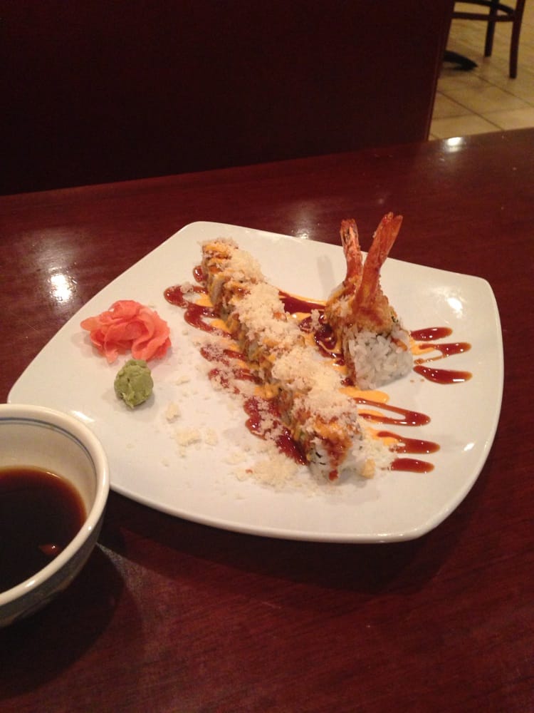 Order Shrimp Tempura Roll food online from Dragon Chef store, Culpeper on bringmethat.com