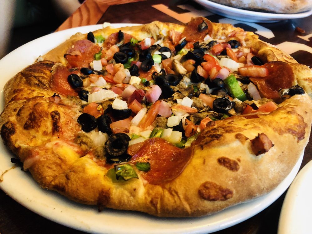 Order Supreme Pizza food online from Brickhouse Tavern store, Newport News on bringmethat.com