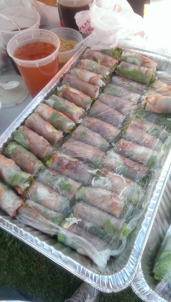 Order A1. Gỏi Cuốn / Fresh Spring Rolls food online from iPho by Saigon store, Saint Paul on bringmethat.com