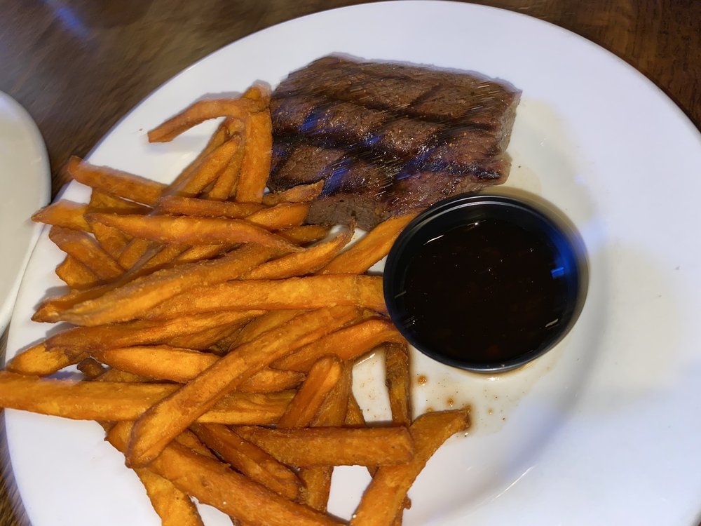 Order Whiskey Clazo Steak food online from Syberg's Dorsett store, Maryland Heights on bringmethat.com