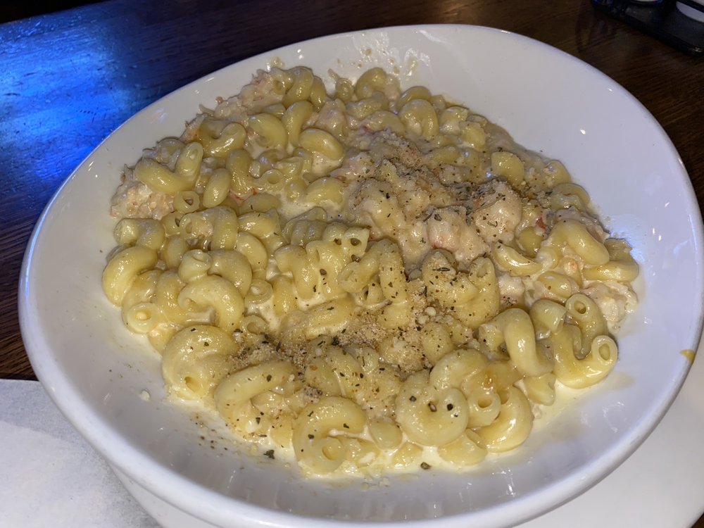 Order Lobster Mac 'n Cheese food online from Syberg's Dorsett store, Maryland Heights on bringmethat.com