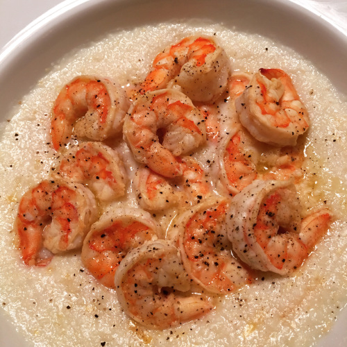 Order Smoked Gouda & Jalapeno Grits food online from Central Station Grill store, Starkville on bringmethat.com