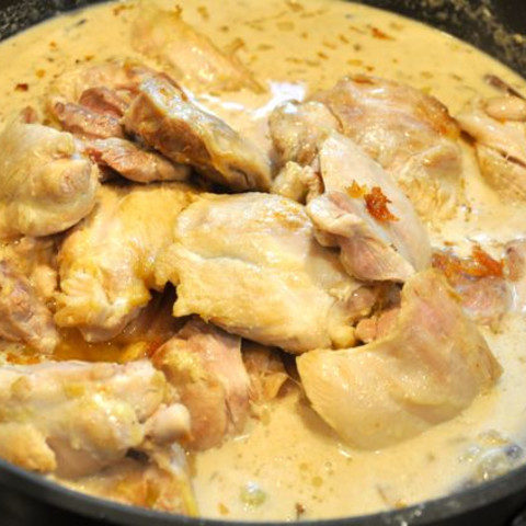 Order Chicken with Almond food online from China Shanghai Chinese Restaurant store, Fairfax on bringmethat.com