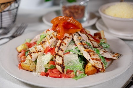 Order Insalata Di Pollo food online from Trattoria Giuseppe store, Newtown Square on bringmethat.com