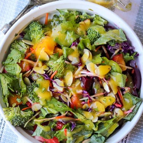 Order Garden Salad food online from New Brother's Pizza store, Fishersville on bringmethat.com
