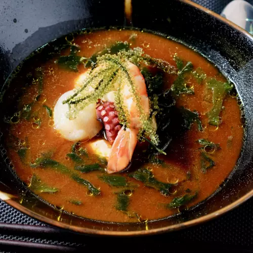 Order Seafood Combination food online from China King Restaurant store, Wilmington on bringmethat.com
