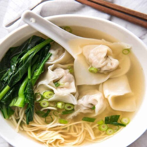 Order Large Wonton Soup with Noodles food online from China King Restaurant store, Wilmington on bringmethat.com