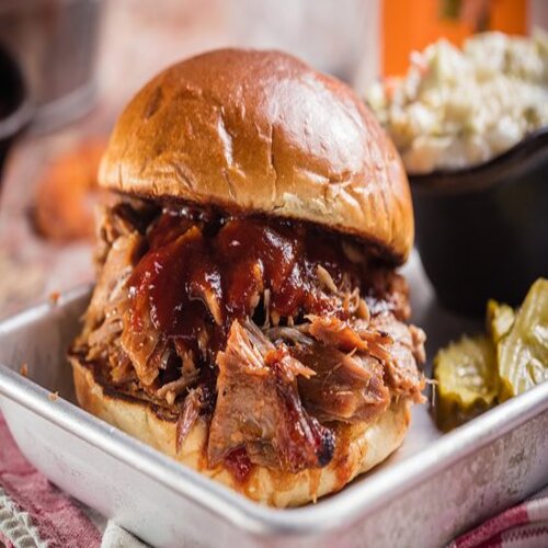 Order Kid's Georgia Chopped Pork Sandwich food online from Famous Dave's store, Fargo on bringmethat.com