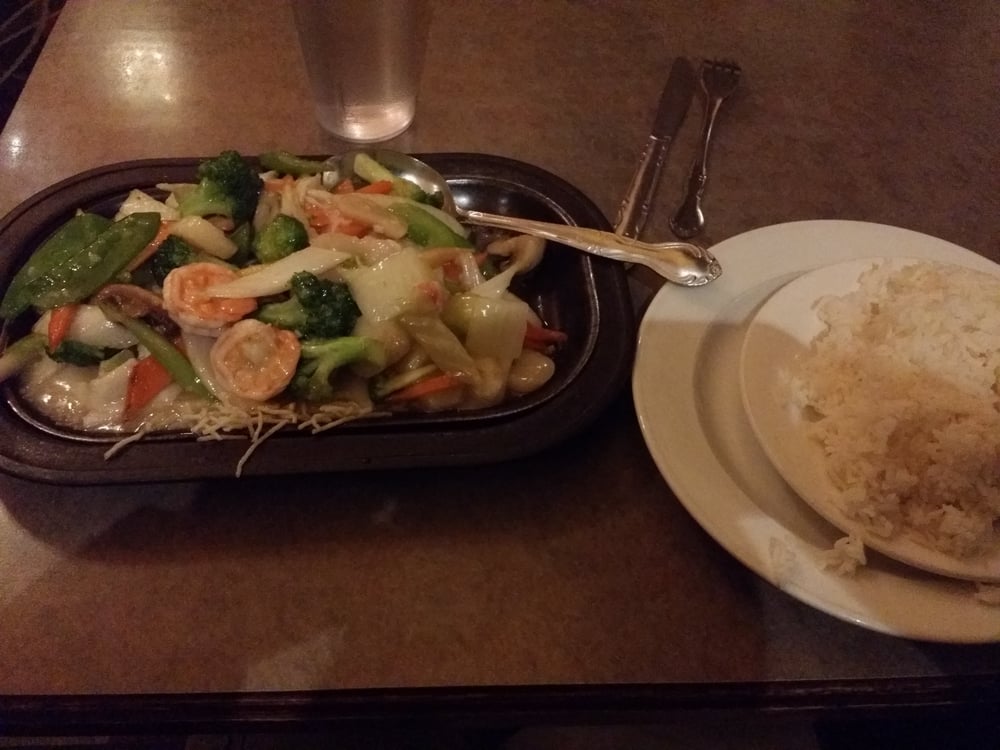 Order CS-7 SEAFOOD DELIGHT food online from China Garden store, Grand Forks on bringmethat.com