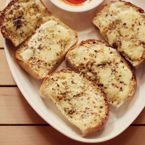 Order Garlic Bread with Cheese food online from La Piazza Pizza & Italian Restaurant store, Grasonville on bringmethat.com