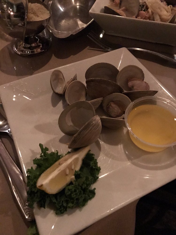Order Steamed Clams food online from Georgio's Village Cafe store, New Hartford on bringmethat.com