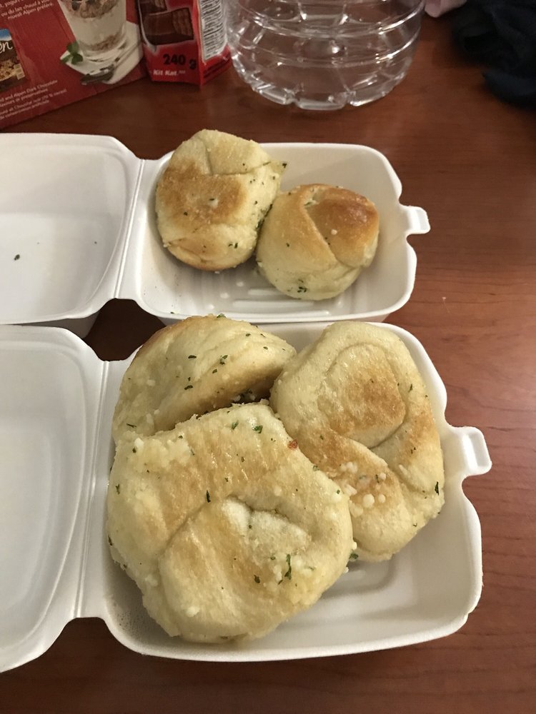 Order Garlic Knots food online from Michelangelo Pizzeria and Restaurant LLC of Binghamton store, Binghamton on bringmethat.com