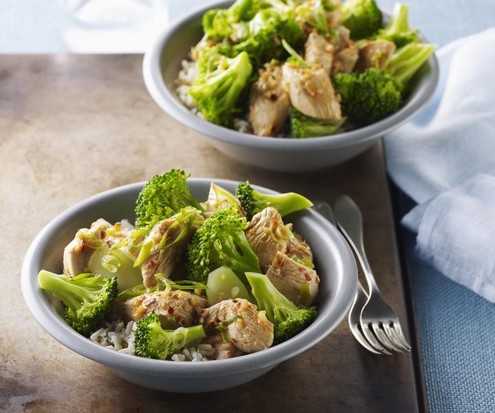 Order Steamed Chicken with Broccoli food online from Chinatown restaurant torrington Connecticut store, Torrington on bringmethat.com