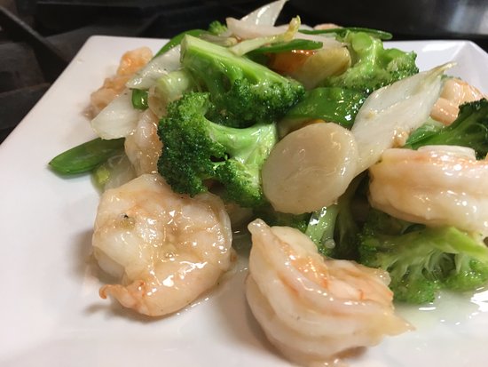 Order Steamed Shrimp with Broccoli food online from Chinatown restaurant torrington Connecticut store, Torrington on bringmethat.com